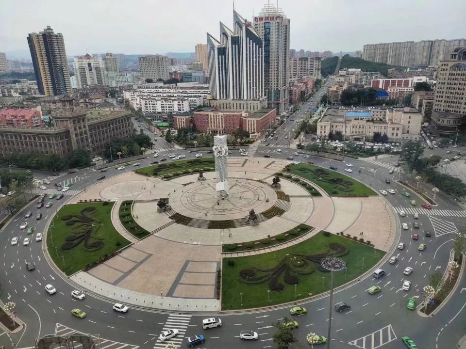 鞍山市全景图片,鞍山市图片_大山谷图库