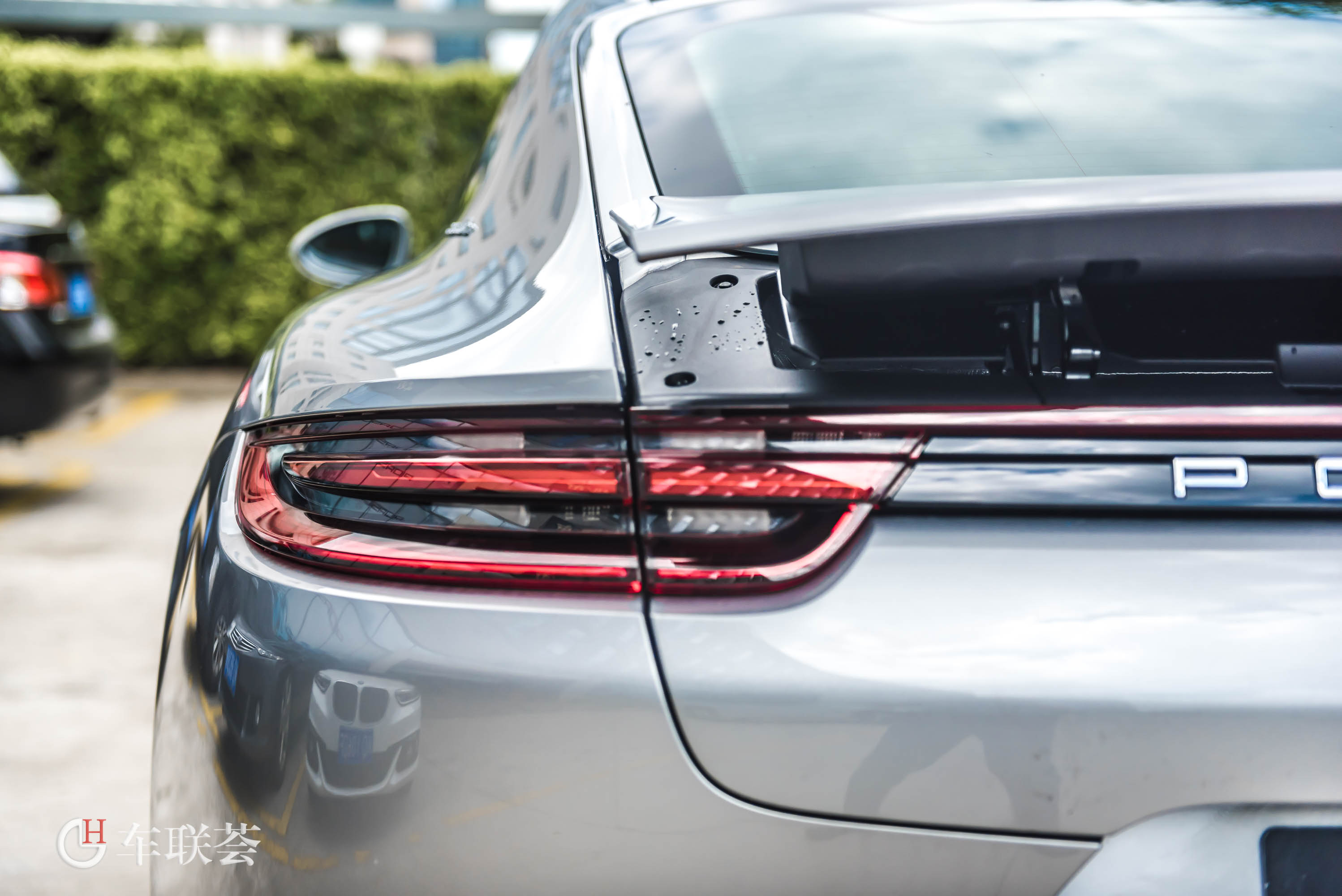 厦门名车风光保时捷panamera加长版gt银外观