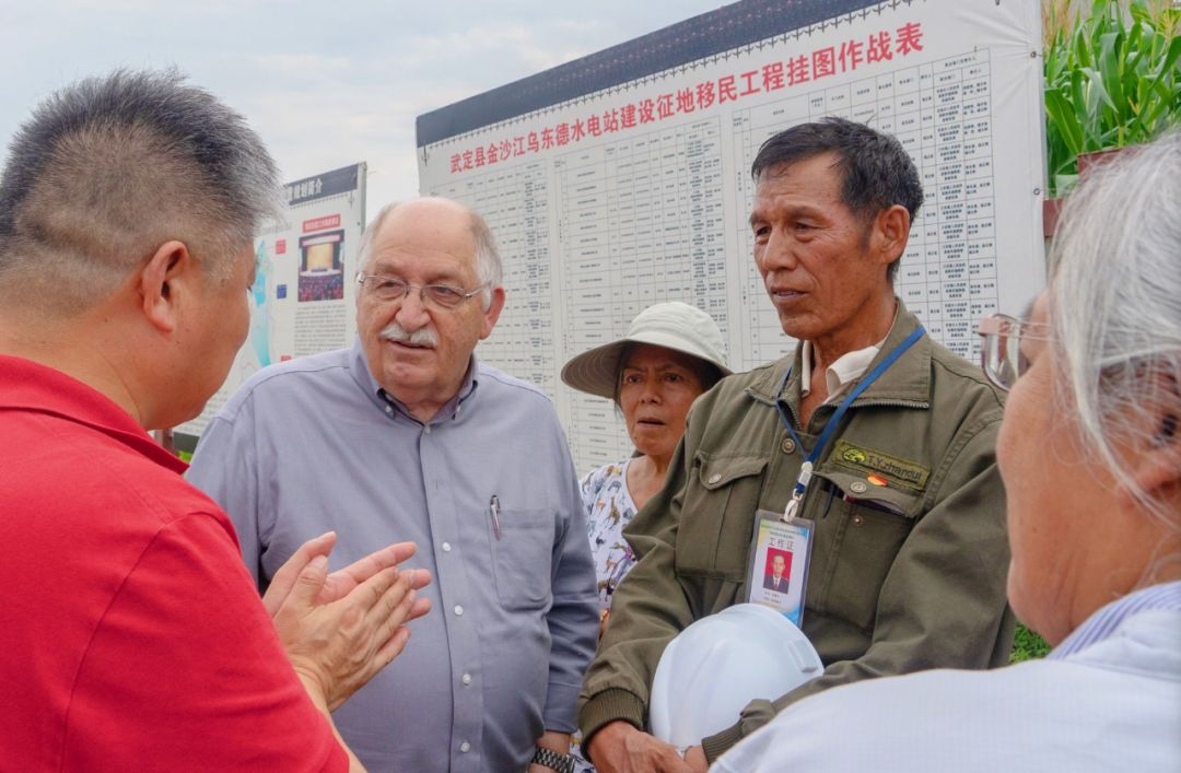 一下车,丹宁教授,扎曼教授,河海大学中国移民研究中心主任施国庆教授