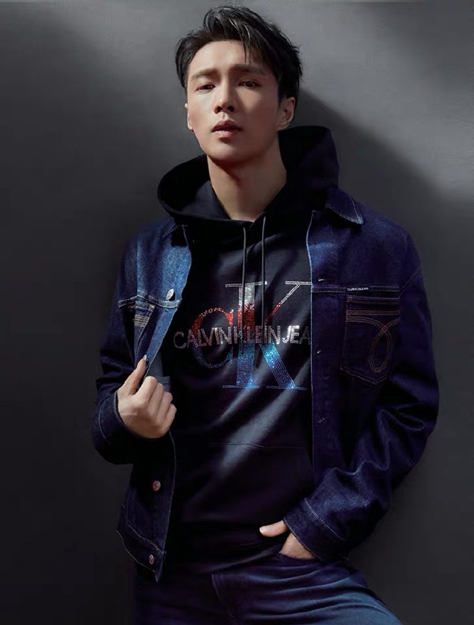 心脏暴击预警!张艺兴ck underwear代言照新图公开