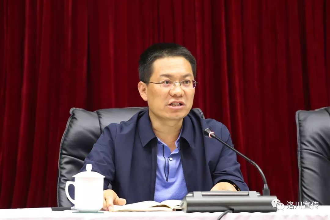 欢送新兵洛川85名新兵告别亲人奔赴军营