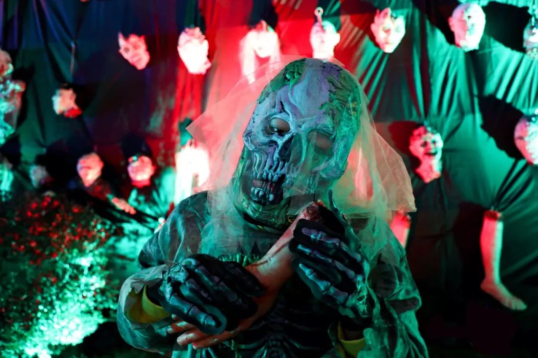 "快进谷2019万圣欢乐节即将来袭重庆欢乐谷扮"鬼"演员招募中免费住宿