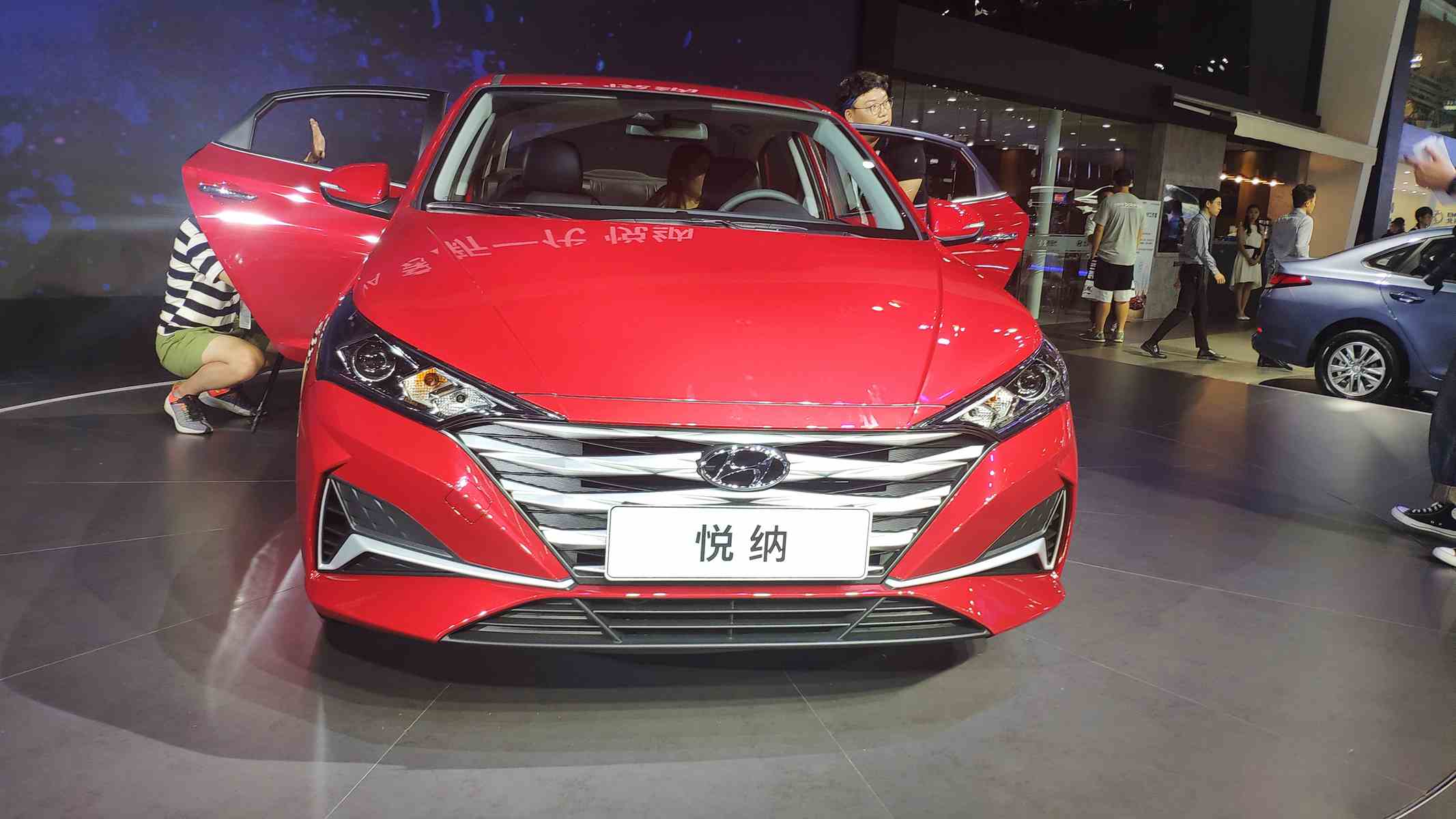 2019年成都车展新款北京现代悦纳实车