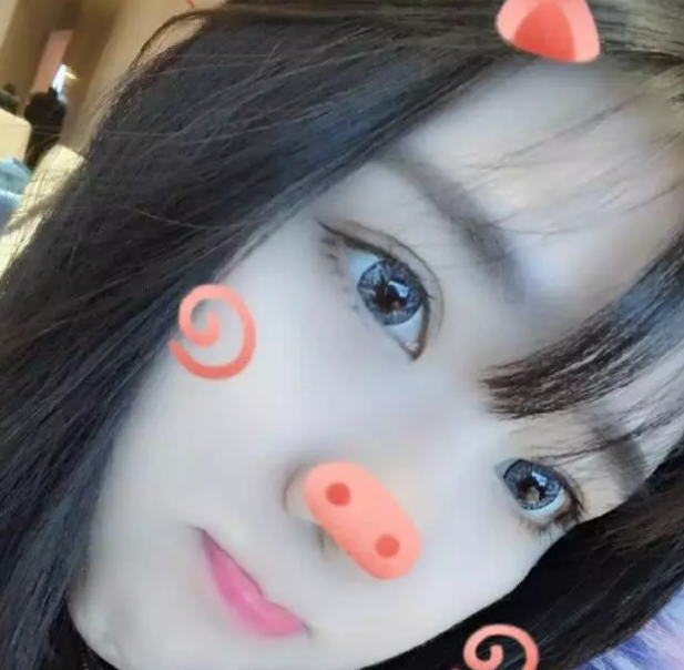 好美斗鱼小团团真实照片看到之后你还质疑她是乔碧萝吗