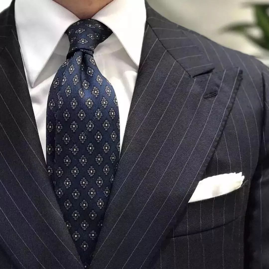 选对合适的西装领型决定你是否能够散发迷人魅力