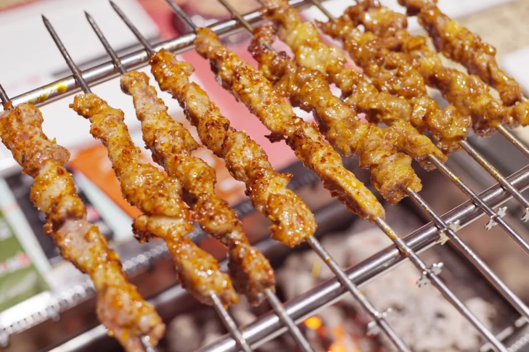 大学城烧烤首选带你解锁人生一串