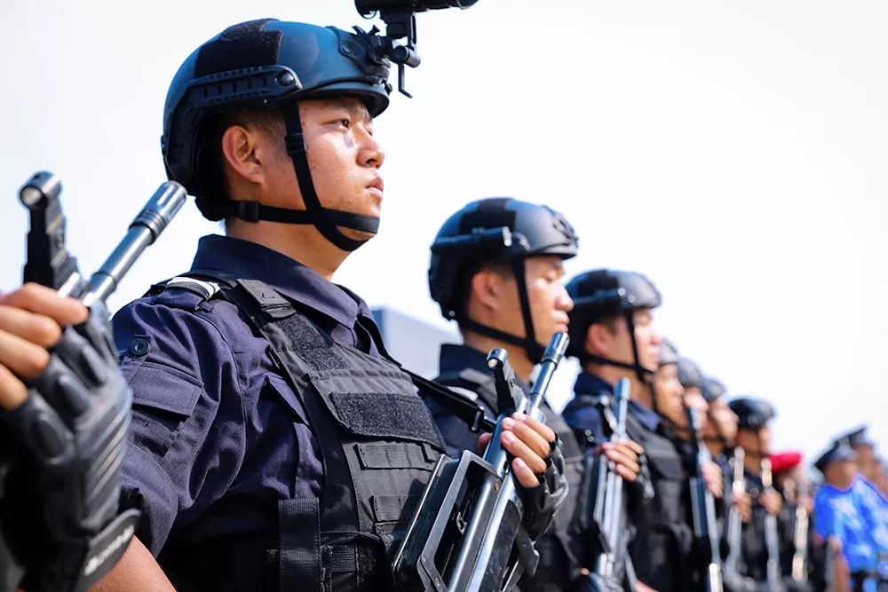 邢台市公安特巡警跨区域拉动暨新中国成立70周年大庆安保誓师大会隆重