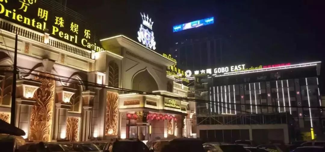 市中心繁华的夜总会,赌场也是中文而且,遍街都有你熟悉的沙县小吃