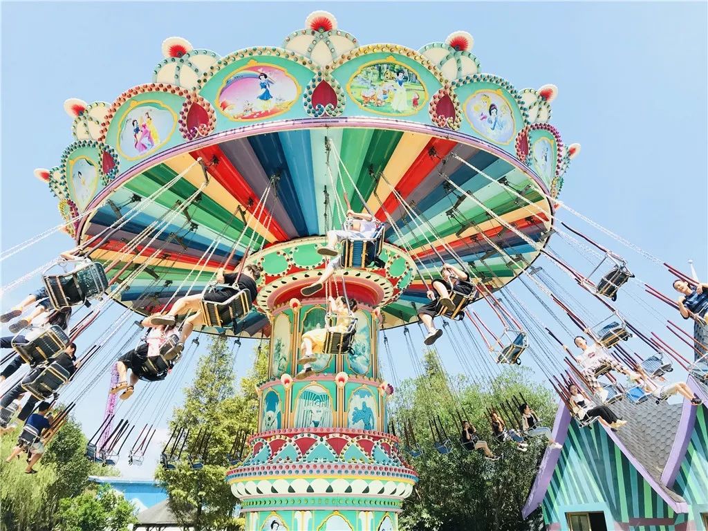 更有40多项游乐项目一票通玩中秋出游,就来温州乐园微信优惠购票加入