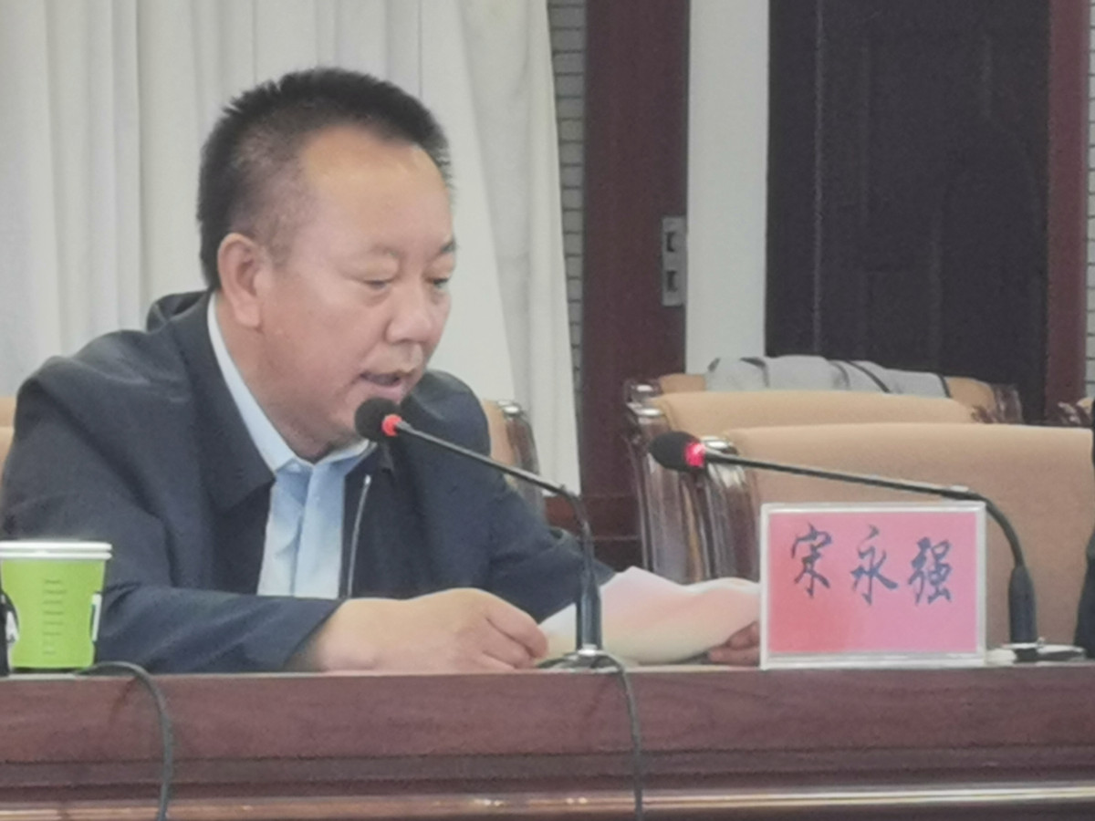 积石山县举行易地扶贫搬迁县城安置小区第二次公开摇号分房会议