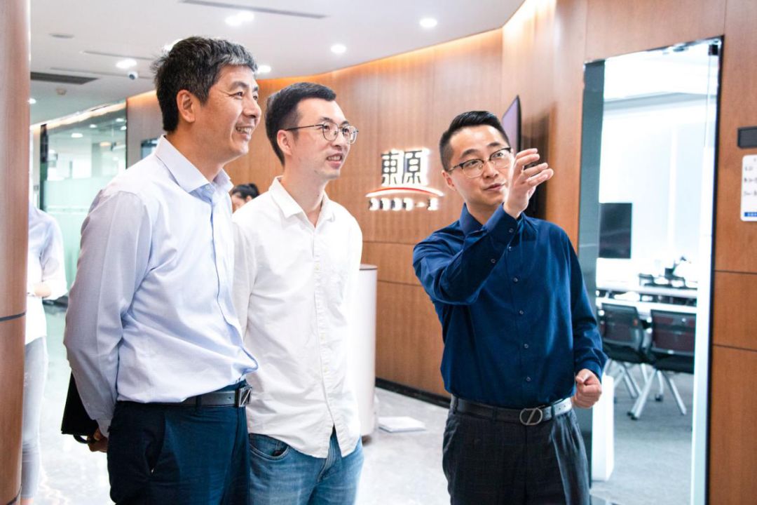 对话韩鹏潜心中长跑