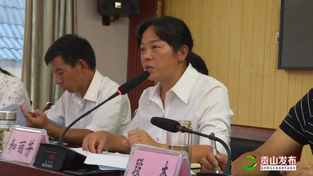 而此前召开的贡山县全县脱贫攻坚重点工作推进会上,分管教育的副县长
