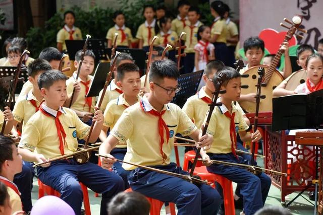 荔湾三元坊小学老师说教师节最想收到礼物是