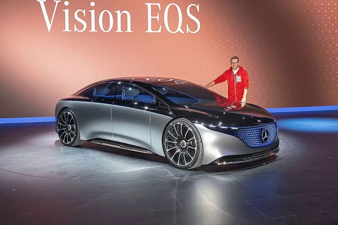 法兰克福现场丨奔驰发布visioneqs概念车一位能打动你的美人