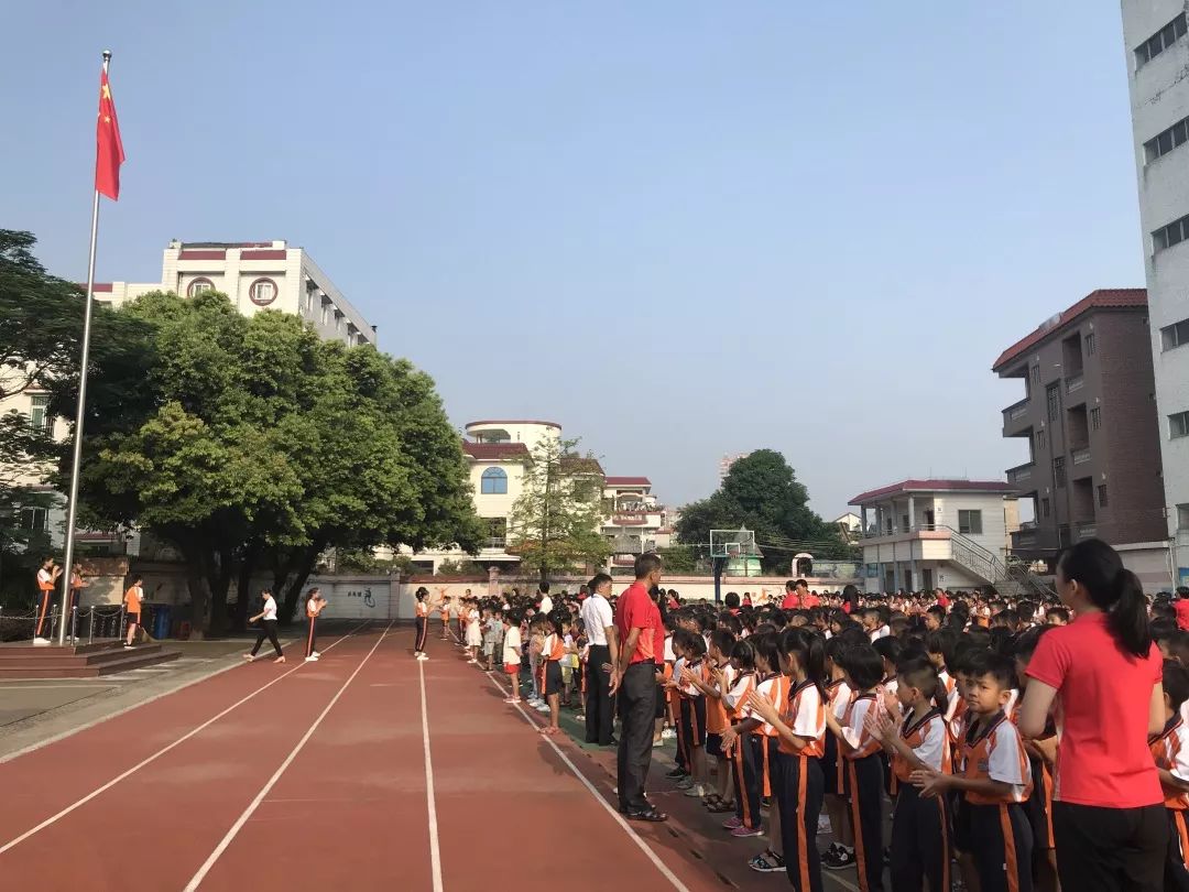 九江中心自主成长谢谢您老师九江镇中心小学升旗仪式