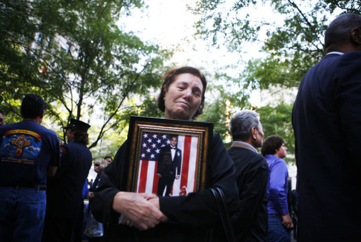 911事件18周年:10张珍贵现场图片告诉您,当年的911有多恐怖_大楼