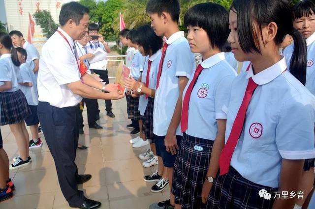 羡慕!这所学校为105名学子发放100万元奖学金