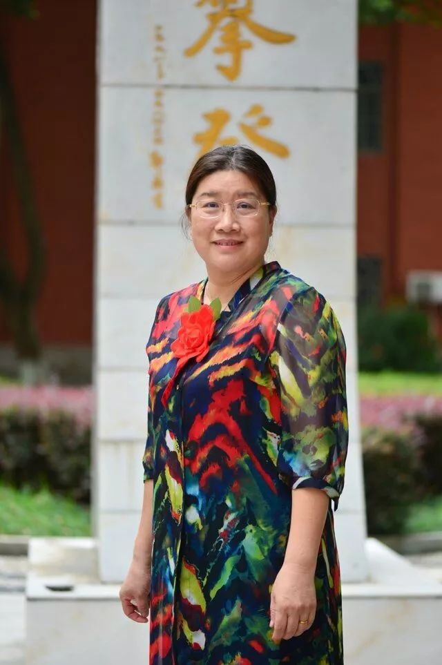 湖南师大附中教师获多项国家和省市荣誉