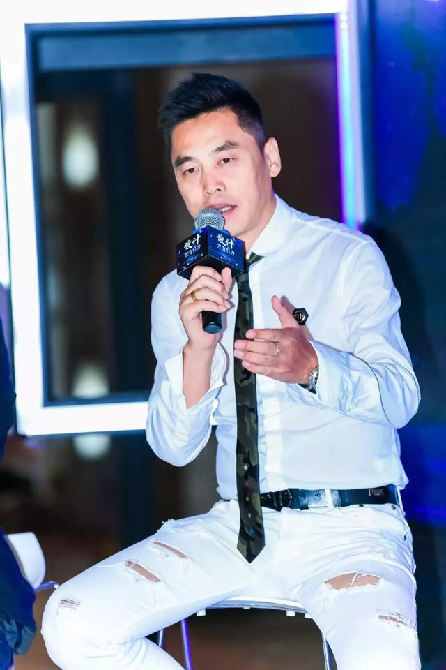 孙天文:极简之所以流行起来,时代在变化,生活节奏变快,没有多余的时间