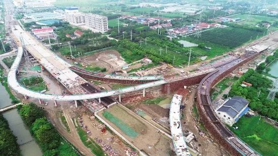 太仓首条快速路太浏快速公路三层立交初现雄姿力争今年年底前通车