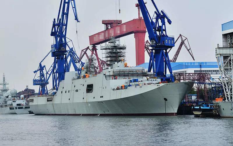 中国海军这一巨兽胜利出口泰国071e战舰轻松打破一项纪录