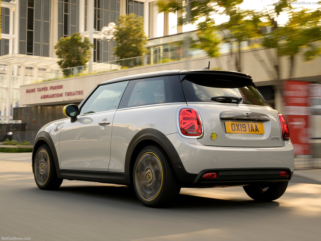 73s破百minicooperse亮相法兰克福车展