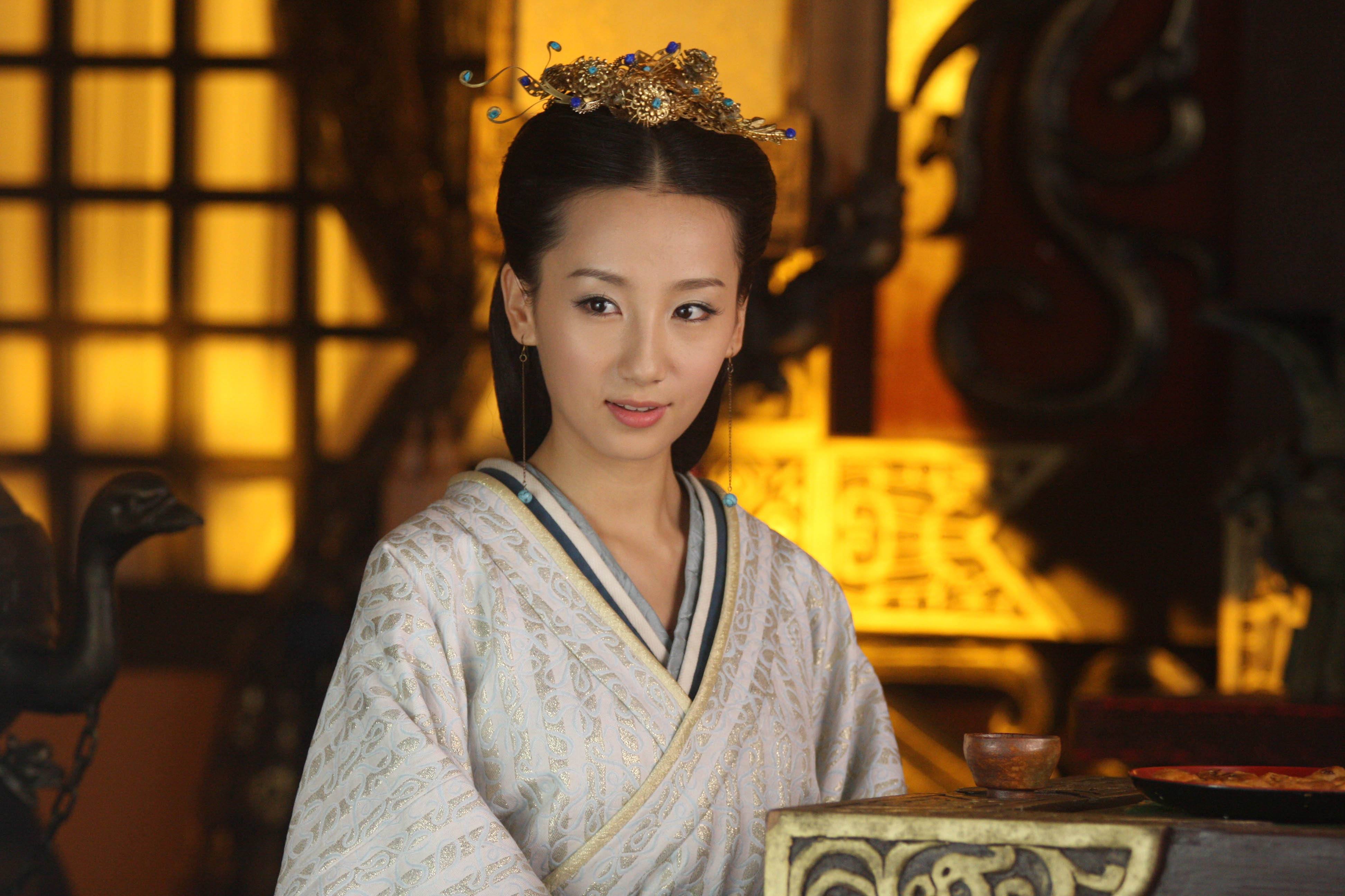 原创董卓最信任的吕布为何最终与董卓反目成仇仅仅是为了貂蝉吗