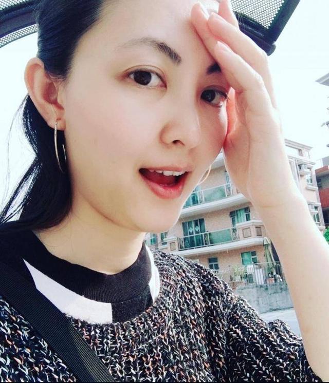 现年35岁的陈嘉嘉是无线的基本合约女艺员,她出演过多部电视剧《点金