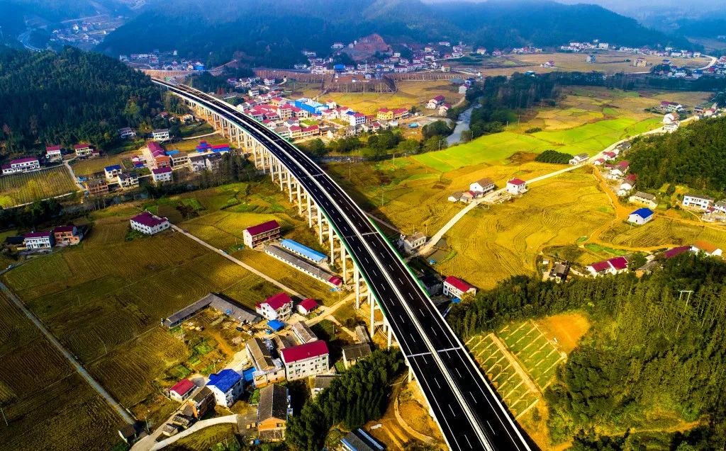 壮丽70年看湖南交通网络大巨变