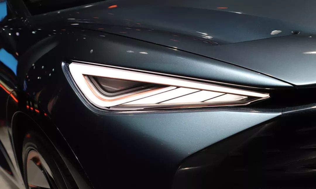 悬浮式车顶led大灯这台概念车一亮相就惊艳众人造型超帅