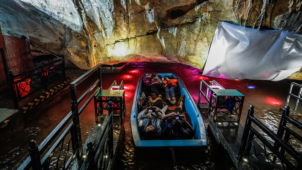 这是个入选小学四年级课本的景点,家喻户晓的浙江金华双龙洞