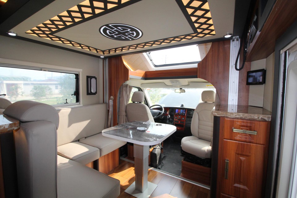 高品质中国风骏驰房车邀您参加912洛阳房车展