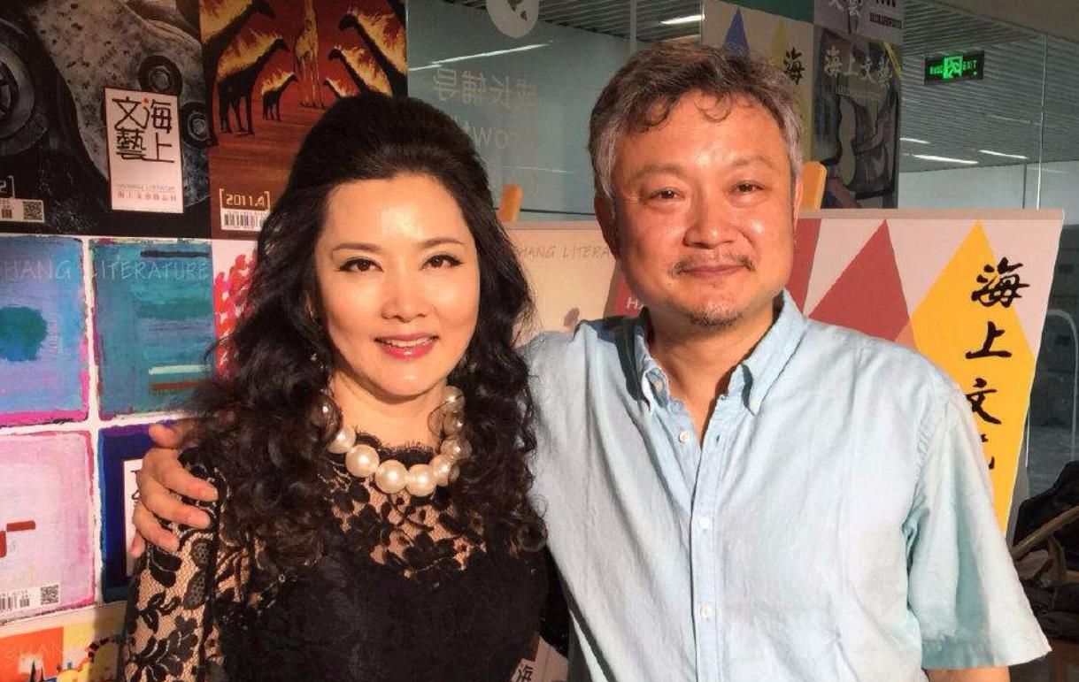 原创56岁贾宝玉欧阳奋强近照头发花白皱纹增多与曾经判若两人