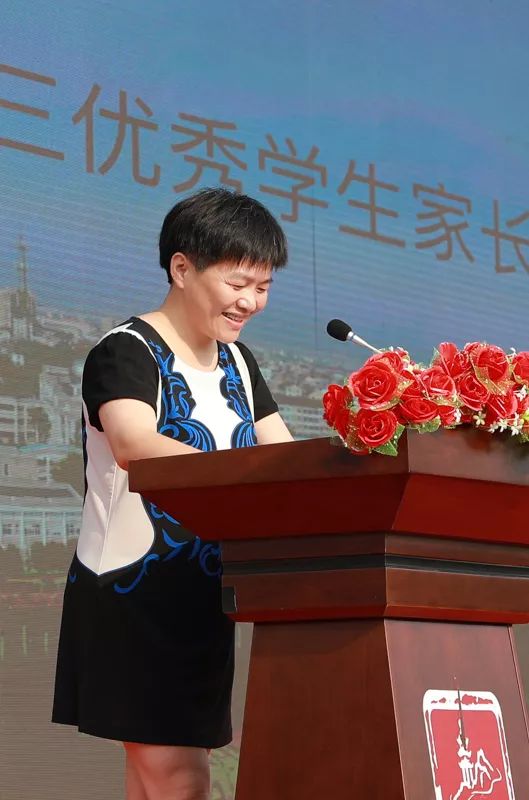 求学立志,逐梦新中 ——新河中学举行2019学年开学典礼