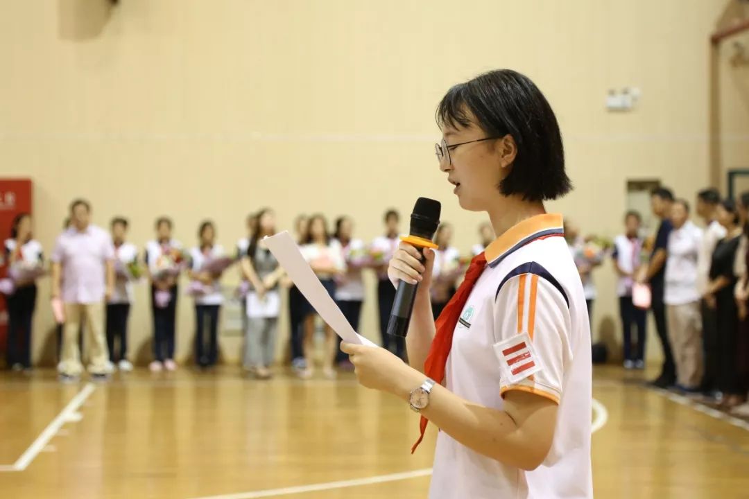 【上海市杨思中学|第150期】不忘初心 弘扬师德_教育