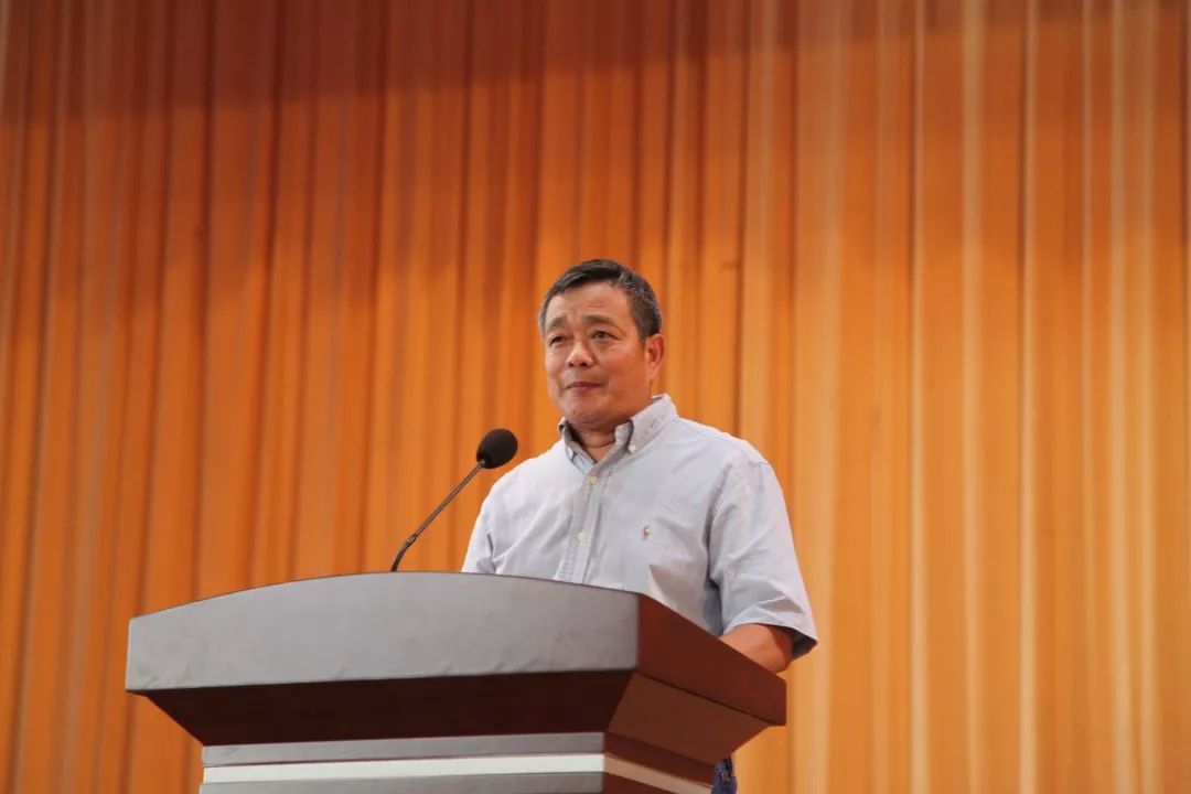 台山一中隆重举行2019年教师节颁奖大会暨校庆捐款支票捐赠仪式