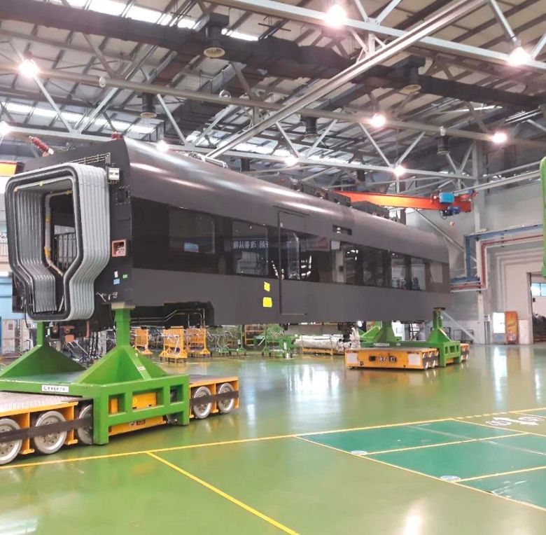 中车株机出口捷克天狼星号动车组抵达欧洲