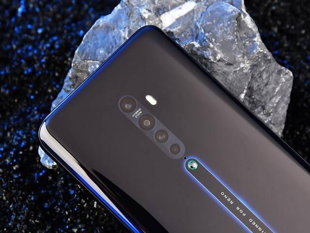 首部视频超级防抖手机上架一键搞定volg拍摄