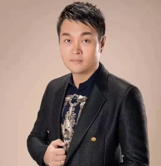 他只是主持人,如果你以为晨风是谁?