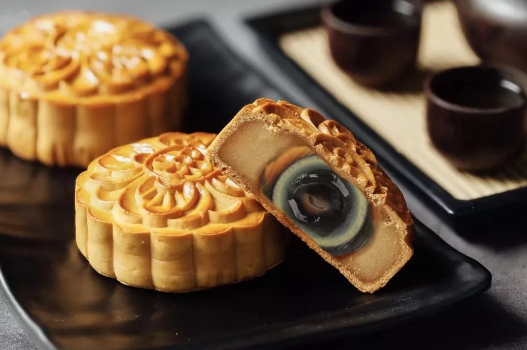 奇葩月饼来了芥末三文鱼月饼你敢吃吗