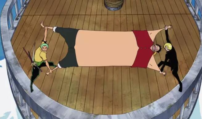 草帽团成员靠什么拦截炮弹?索隆用刀,山治用脚,两人一起用路飞