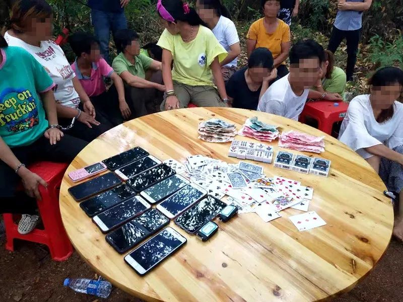 钦州警方在山上抓了一批男男女女!这些事,不能再做了