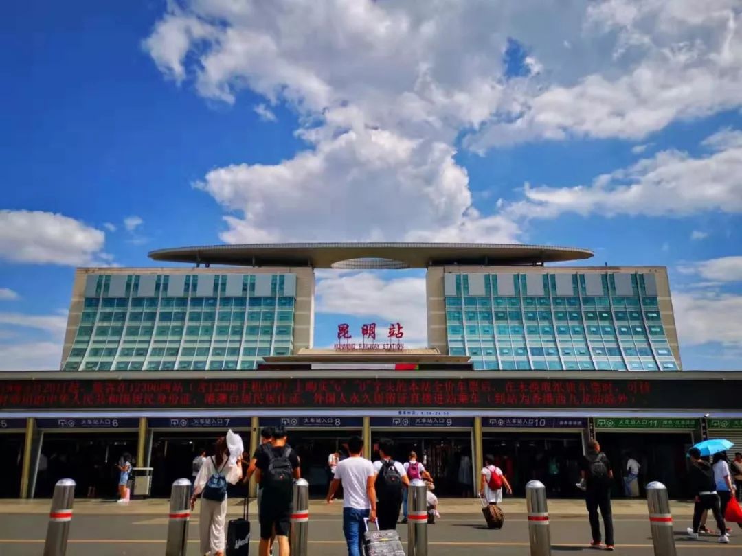 客运停站时刻:k6104次昆明16:15开,曲靖17:57/18:07,宣威19:03到;k