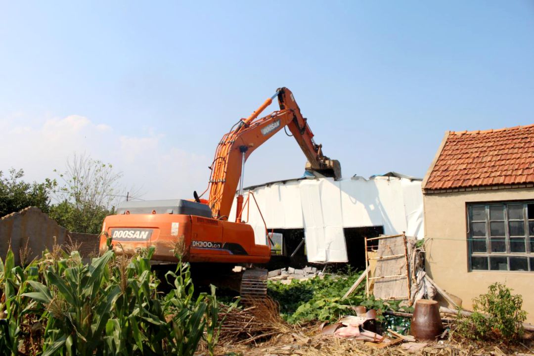 违建治理再攻坚,又一批违法建设被拆除