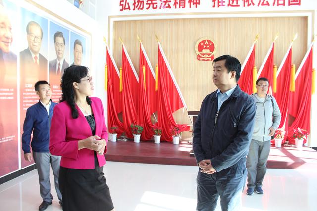 呼伦贝尔市司法局局长刘静忠一行到满洲里市司法局调研