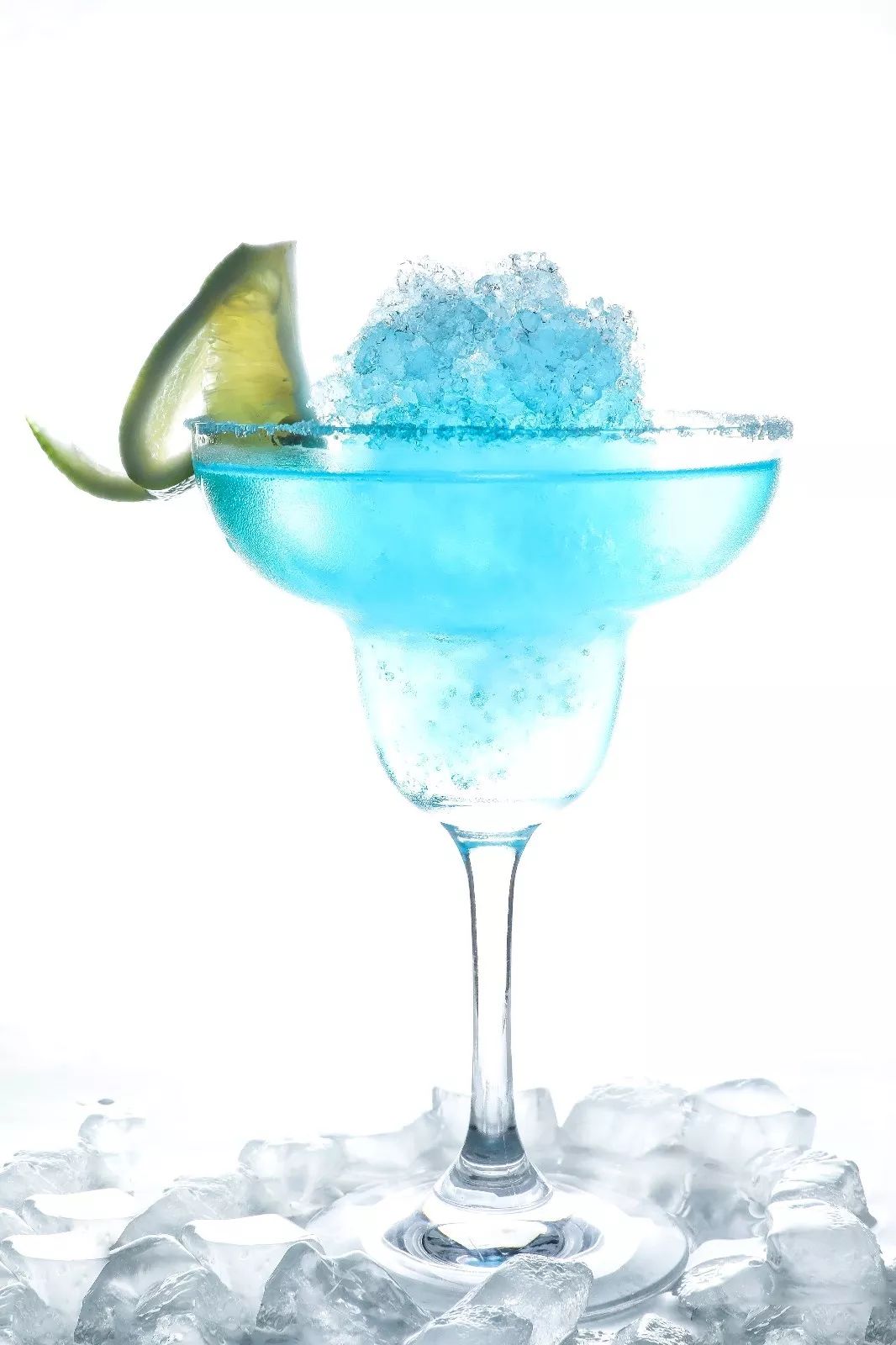 投掷飞斧,保龄球,射箭,烧烤,酒吧,影院.