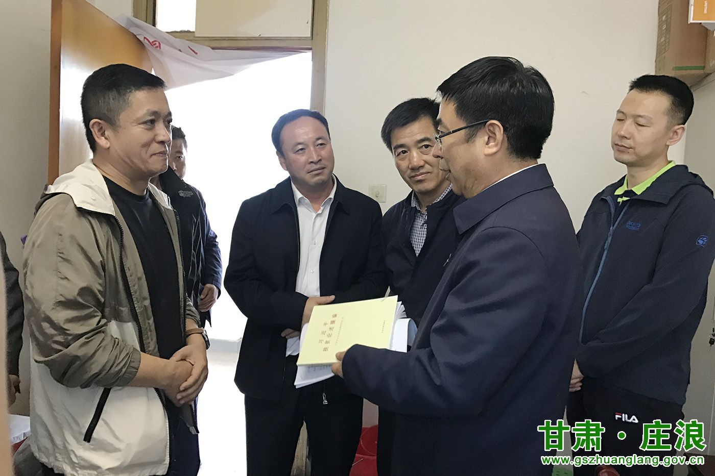 兰石化退休老党员林达明在听说公司开展帮扶的事情后