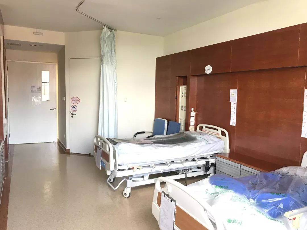 华山医院住院部图片