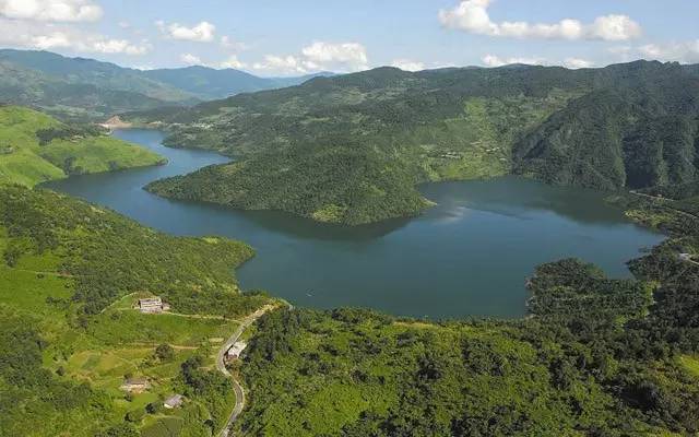 44掛榜巖鄖西縣45天河旅遊區46上津古鎮47湖北口坎子山石林48天河水鄉