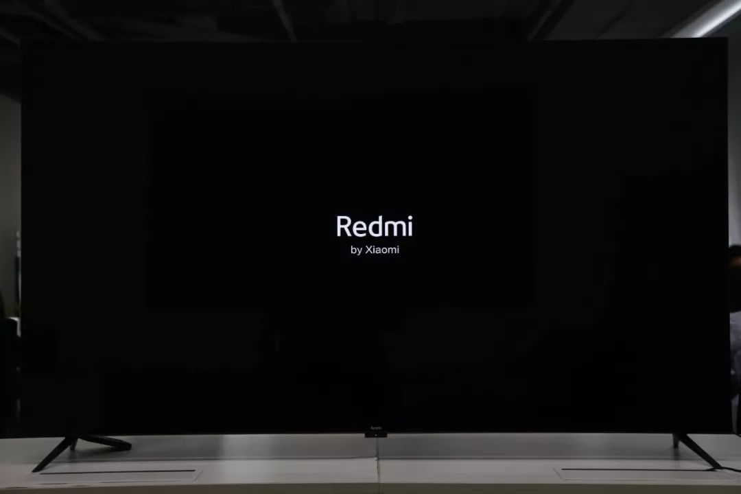 大屏、实用党还有其他选择吗？全面体验Redmi红米电视到底香不香！